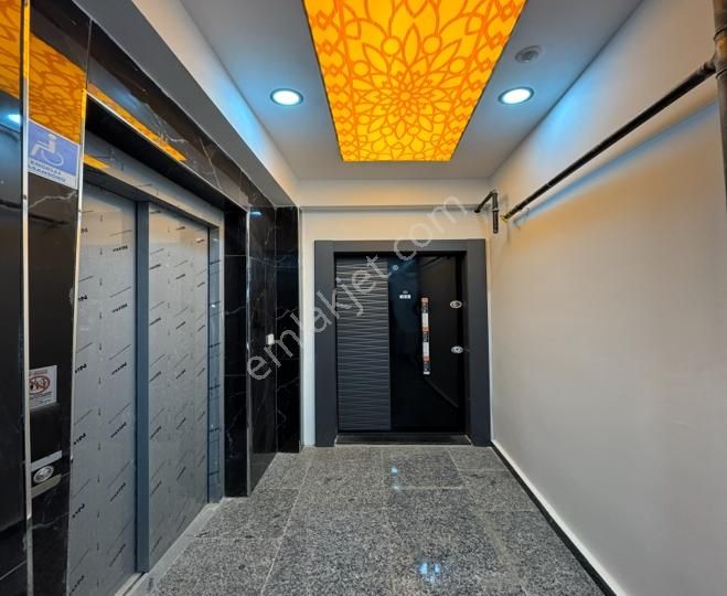 Metrobüse 5 Dakika Yürüme Mesafesinde Sıfır 2+1!!! - Görsel 5