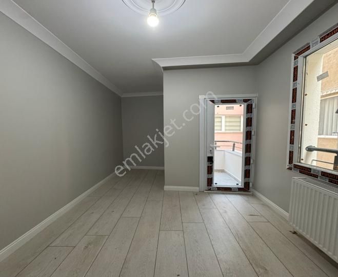 Metrobüse 5 Dakika Yürüme Mesafesinde Sıfır 2+1!!! - Görsel 19