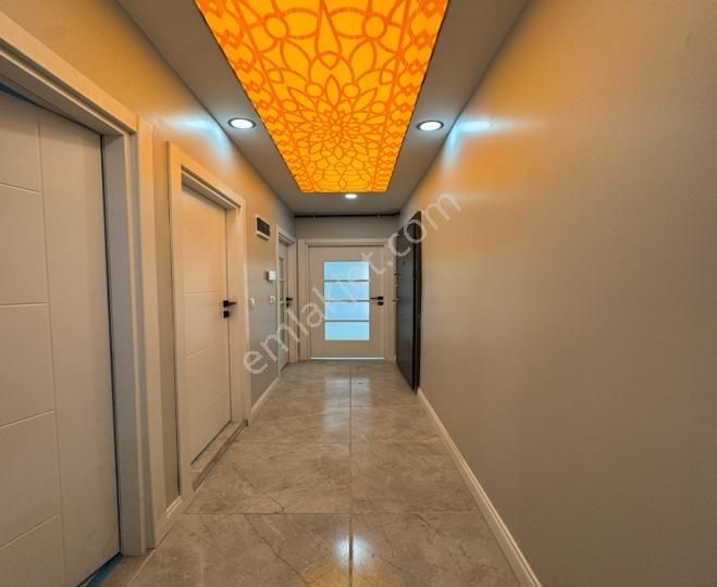 Metrobüse 5 Dakika Yürüme Mesafesinde Sıfır 2+1!!! - Görsel 14