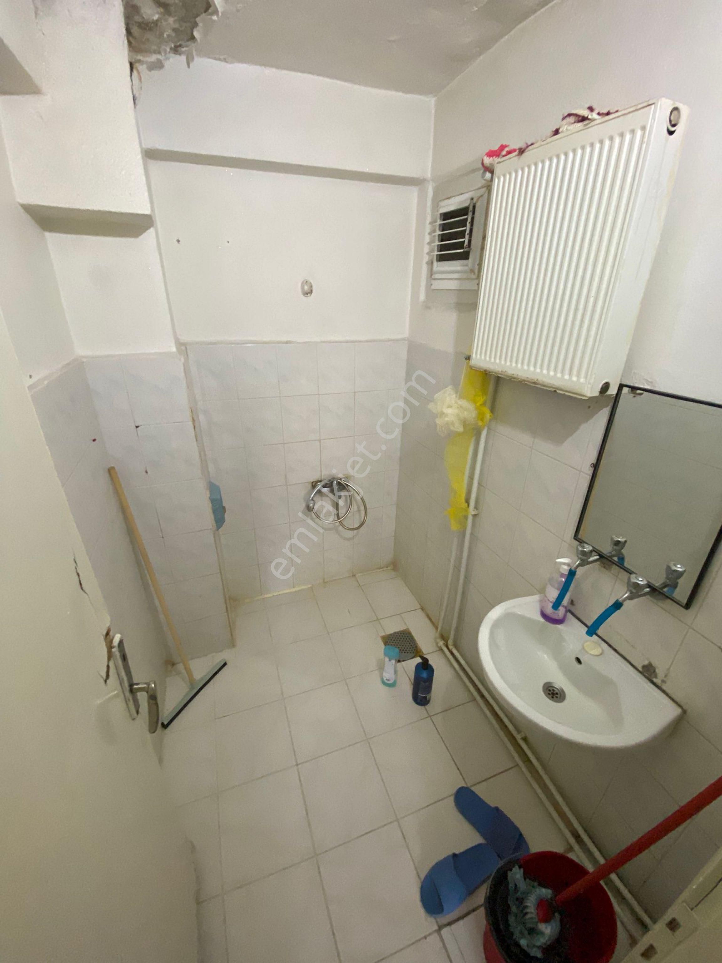 Aktif Emlak’tan Yaşar Kemal Caddesi Üzerinde 2+1 Eşyalı Kiralık Fırsat Daire - Görsel 3