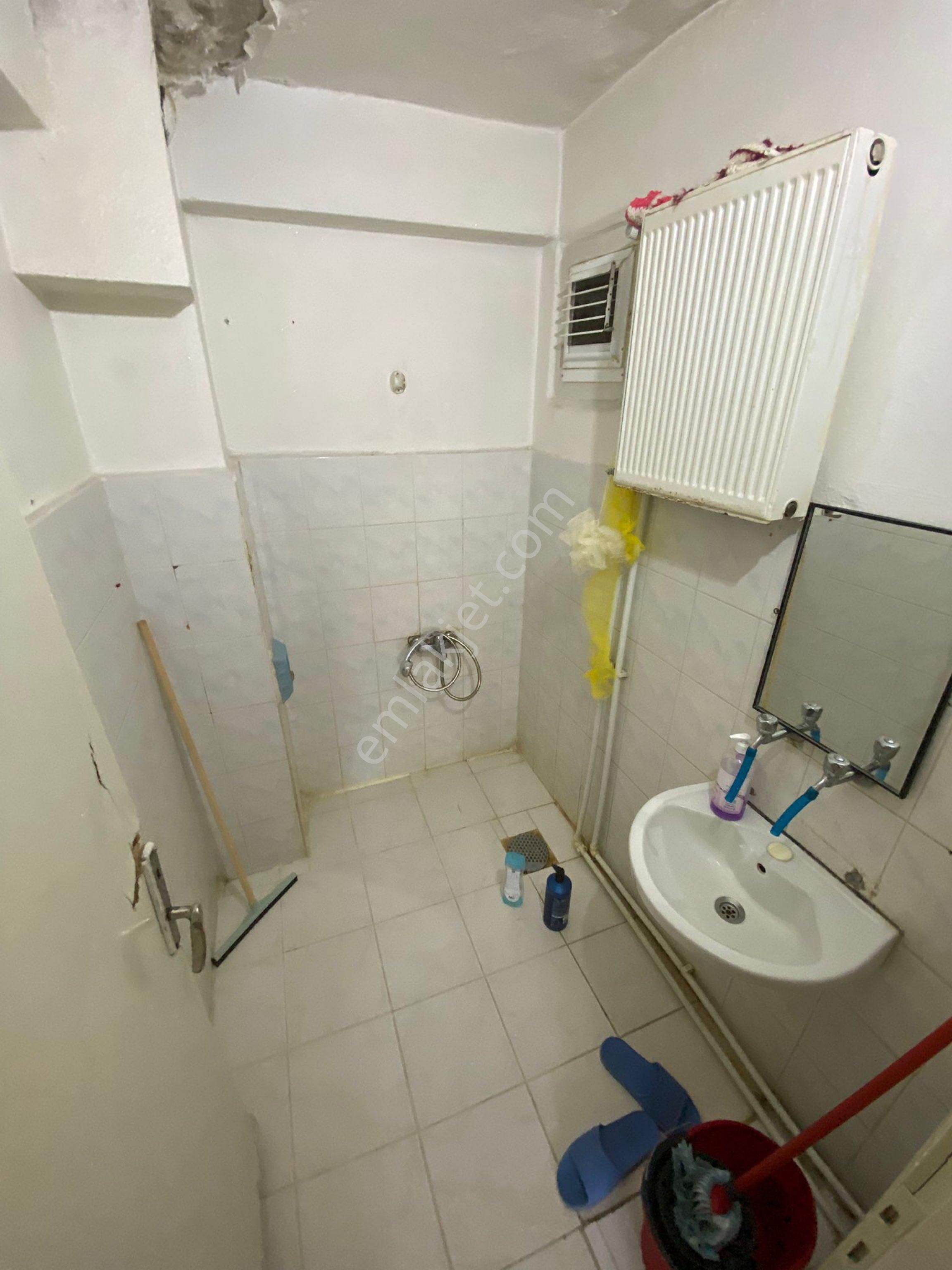Aktif Emlak’tan Yaşar Kemal Caddesi Üzerinde 2+1 Eşyalı Kiralık Fırsat Daire - Görsel 9