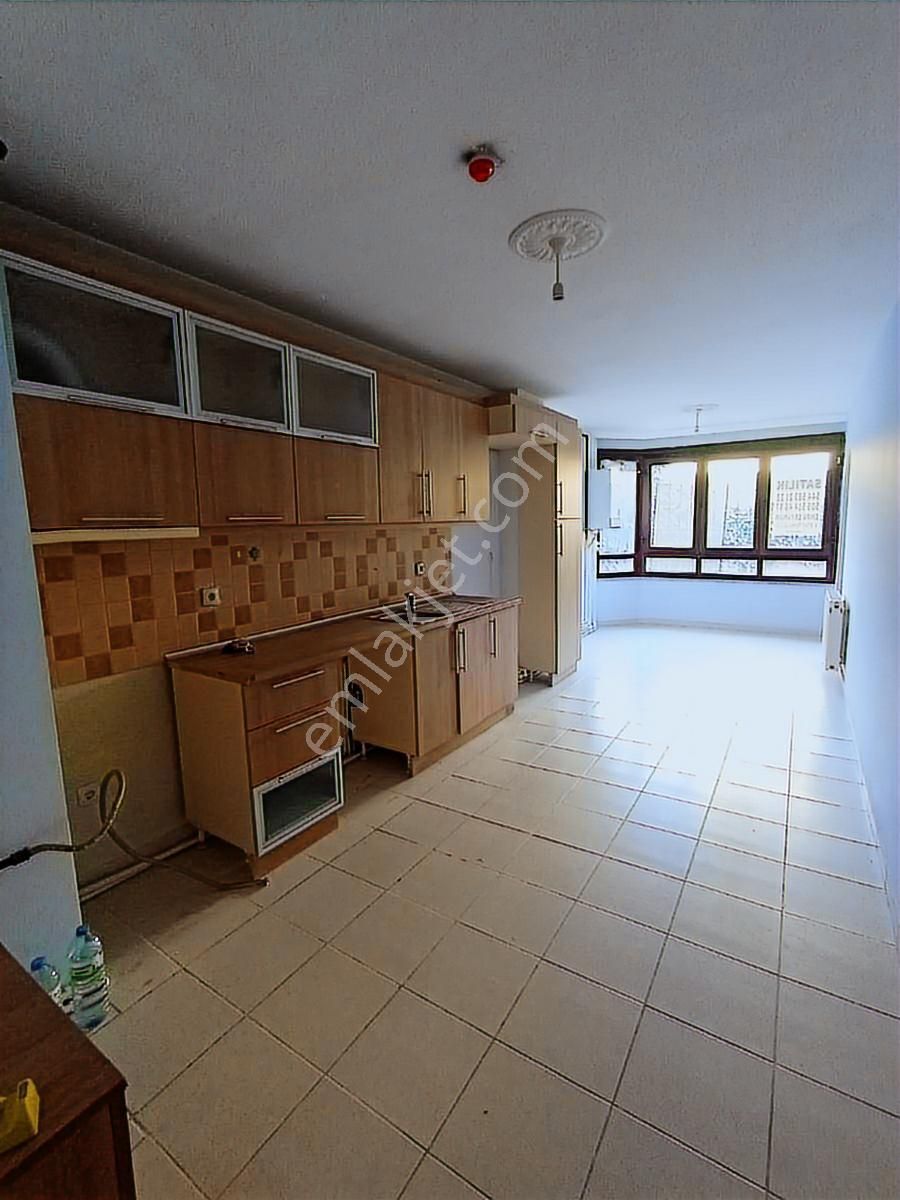 Lale Evlerinde Hastanesi Yakını 3+1 Yüksek Giriş Boş - Görsel 21