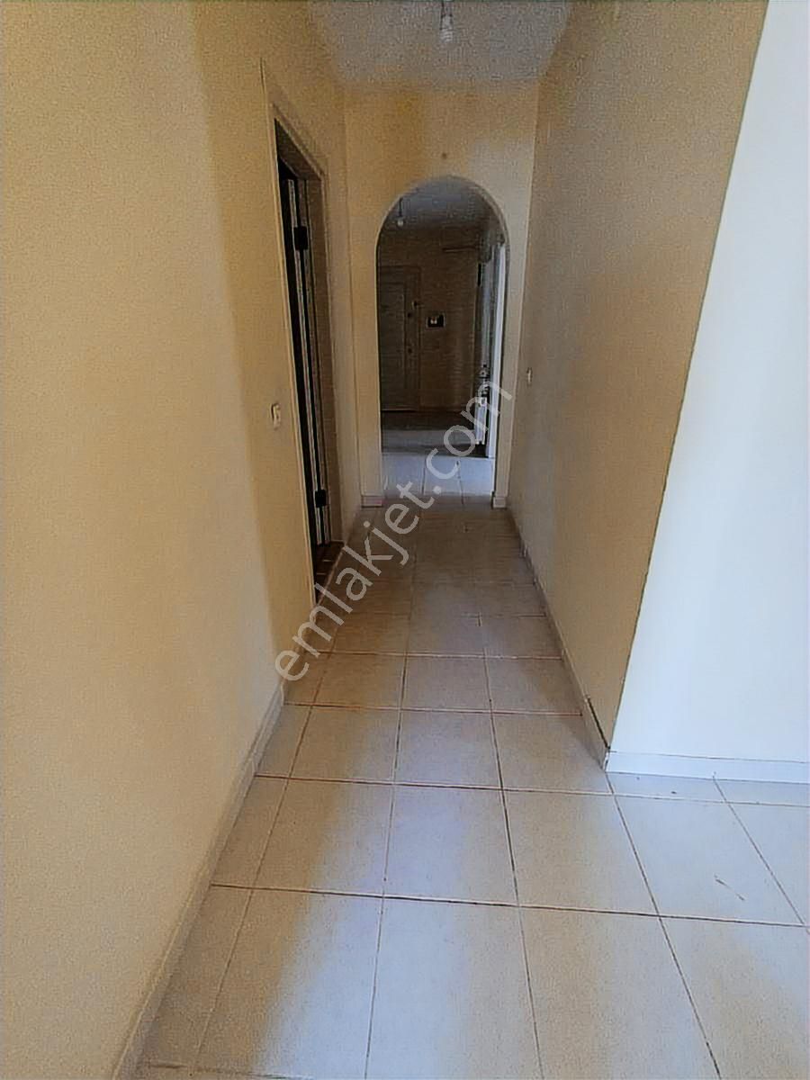 Lale Evlerinde Hastanesi Yakını 3+1 Yüksek Giriş Boş - Görsel 15