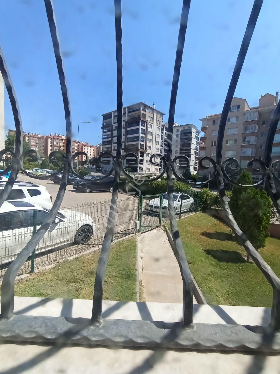 Lale Evlerinde Hastanesi Yakını 3+1 Yüksek Giriş Boş - Görsel 12