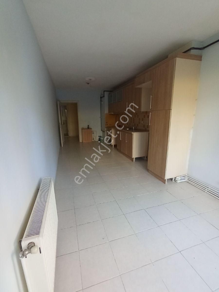 Lale Evlerinde Hastanesi Yakını 3+1 Yüksek Giriş Boş - Görsel 8