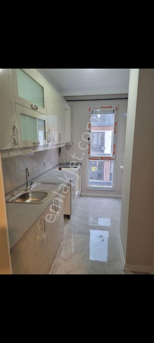 Beylerbeyinde Havuzlu Sıfır Sitede Satılık 2+1 Daire - Görsel 13