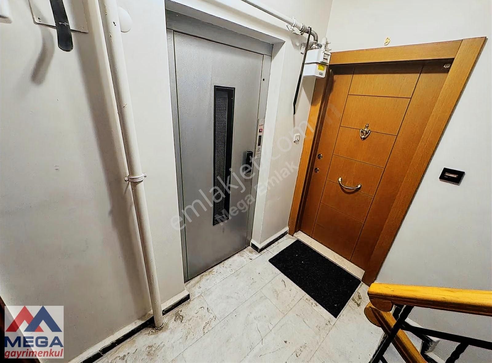 Mega'dan Kalamış Da 150 M2 3+1 Deniz Manzaralı Balkonlu Fırsat - Görsel 14