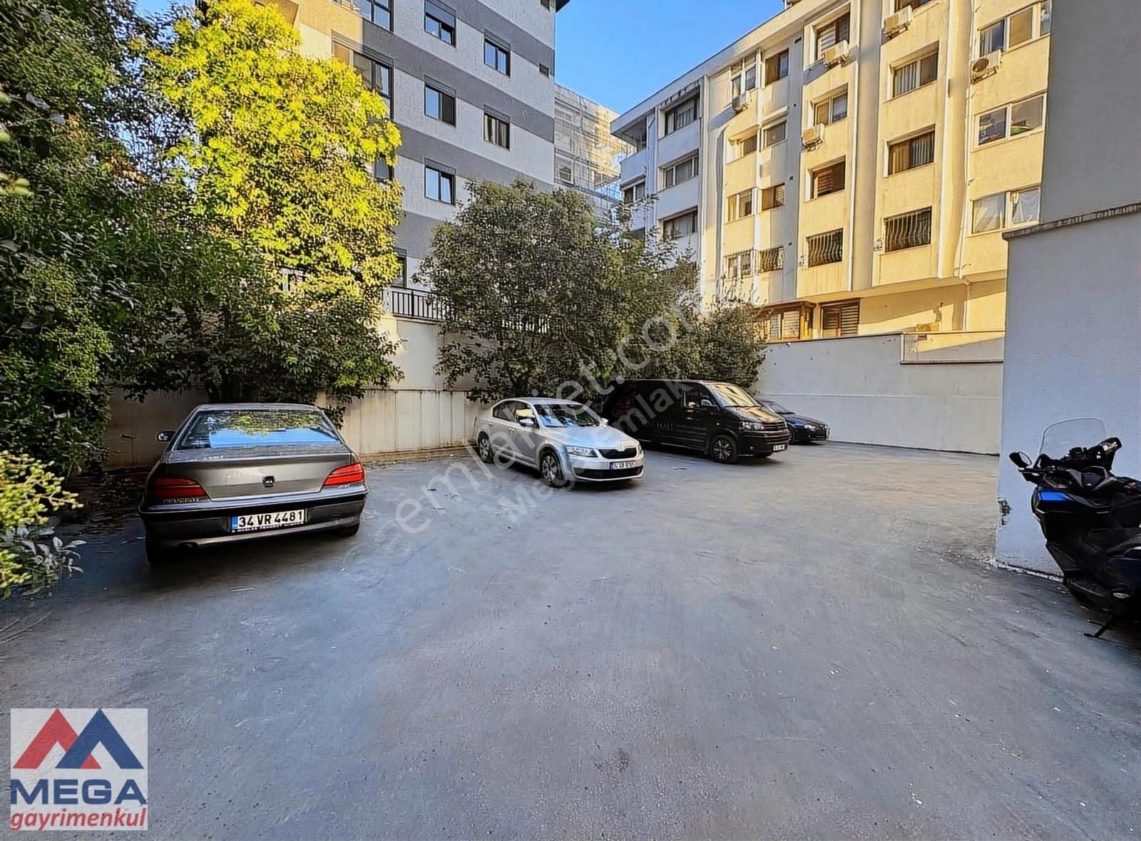 Mega'dan Kalamış Da 150 M2 3+1 Deniz Manzaralı Balkonlu Fırsat - Görsel 9