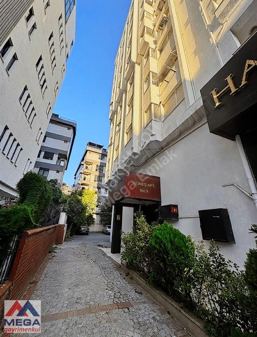 Mega'dan Kalamış Da 150 M2 3+1 Deniz Manzaralı Balkonlu Fırsat - Görsel 24