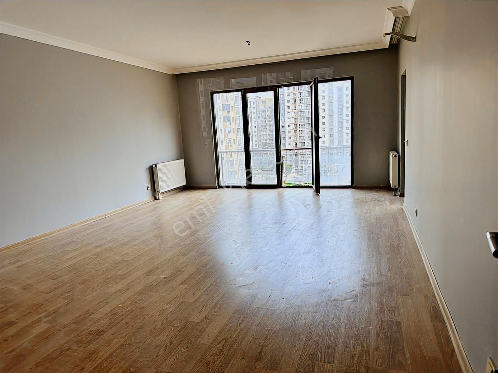 Alemdağ Emlak Konutları 4+1 Havuz Manzaralı Daire - Görsel 13