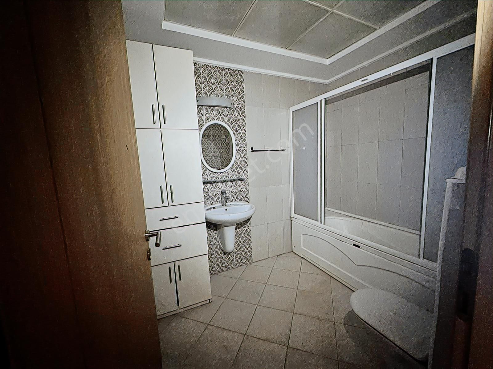 Alemdağ Emlak Konutları 4+1 Havuz Manzaralı Daire - Görsel 16