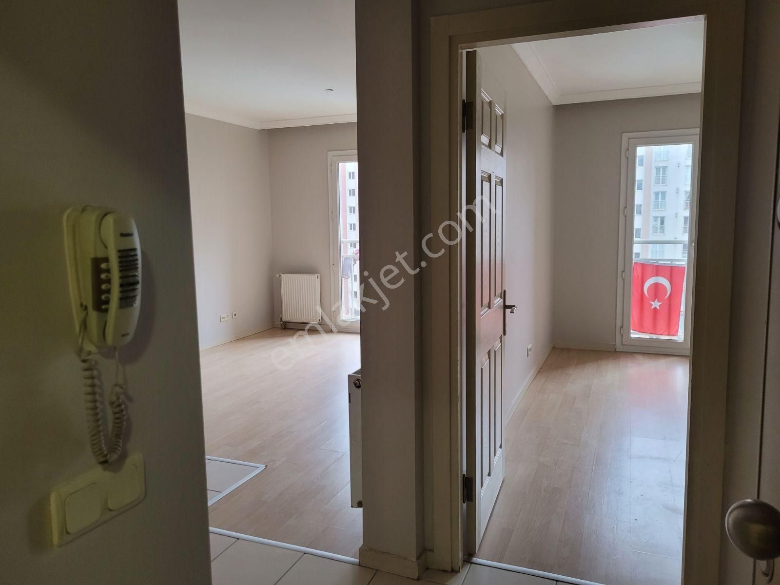 Metroya 2 Dk Yürüme Mesafesinde Peyzaj Ve Havuz Manzaralı 2+1 - Görsel 13