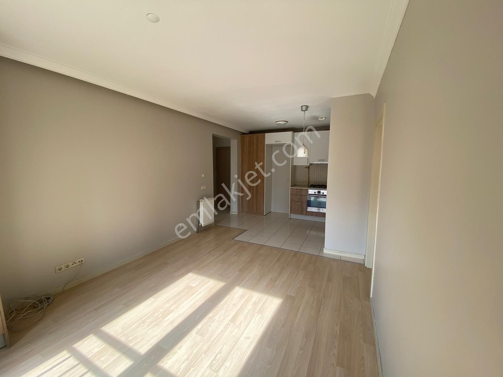 Metroya 2 Dk Yürüme Mesafesinde Peyzaj Ve Havuz Manzaralı 2+1 - Görsel 3