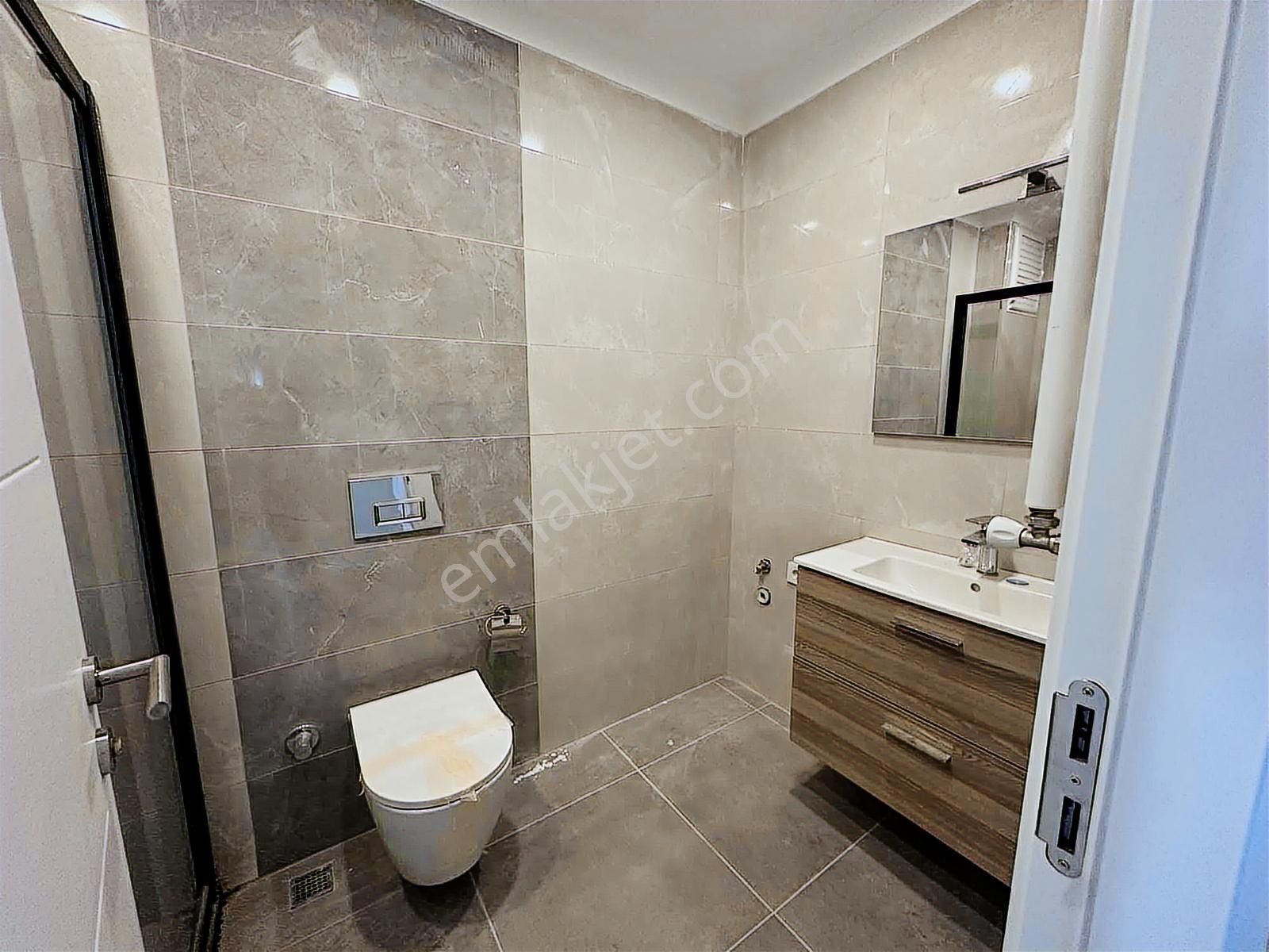 Erenköy Taşmektep Sokakta Aydınlık Balkonlu Satılık Daire - Görsel 34