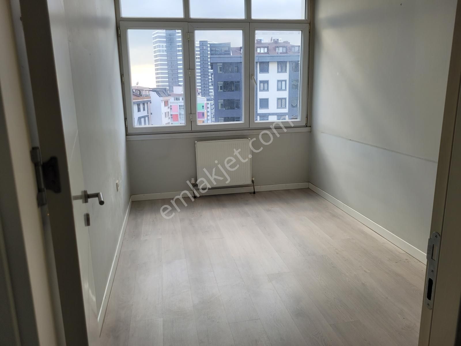 Almarin Park Sitesinde Peyzaj Manzaralı Ebeveyn Banyolu 3+1 - Görsel 35