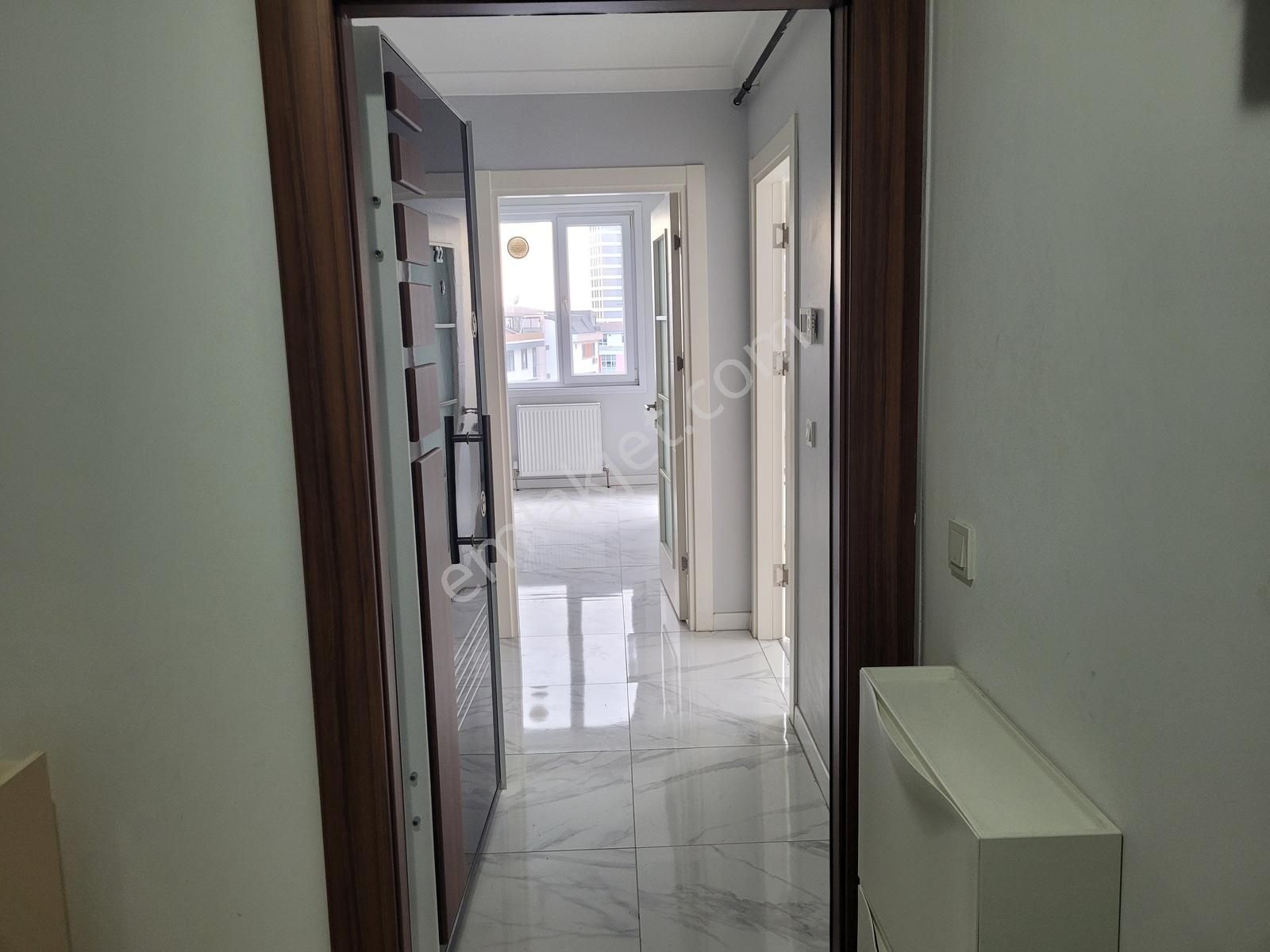 Almarin Park Sitesinde Peyzaj Manzaralı Ebeveyn Banyolu 3+1 - Görsel 9