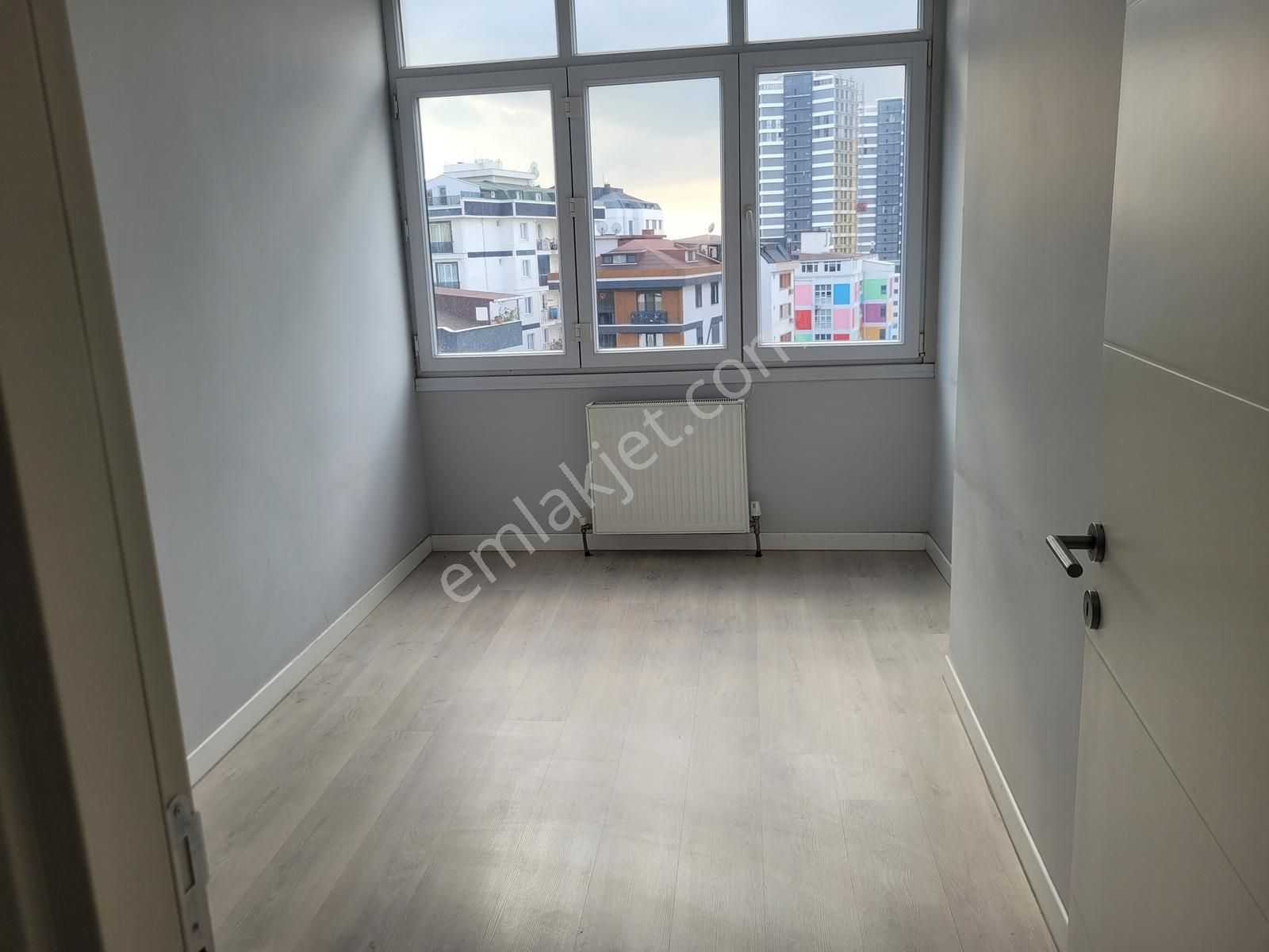 Almarin Park Sitesinde Peyzaj Manzaralı Ebeveyn Banyolu 3+1 - Görsel 10