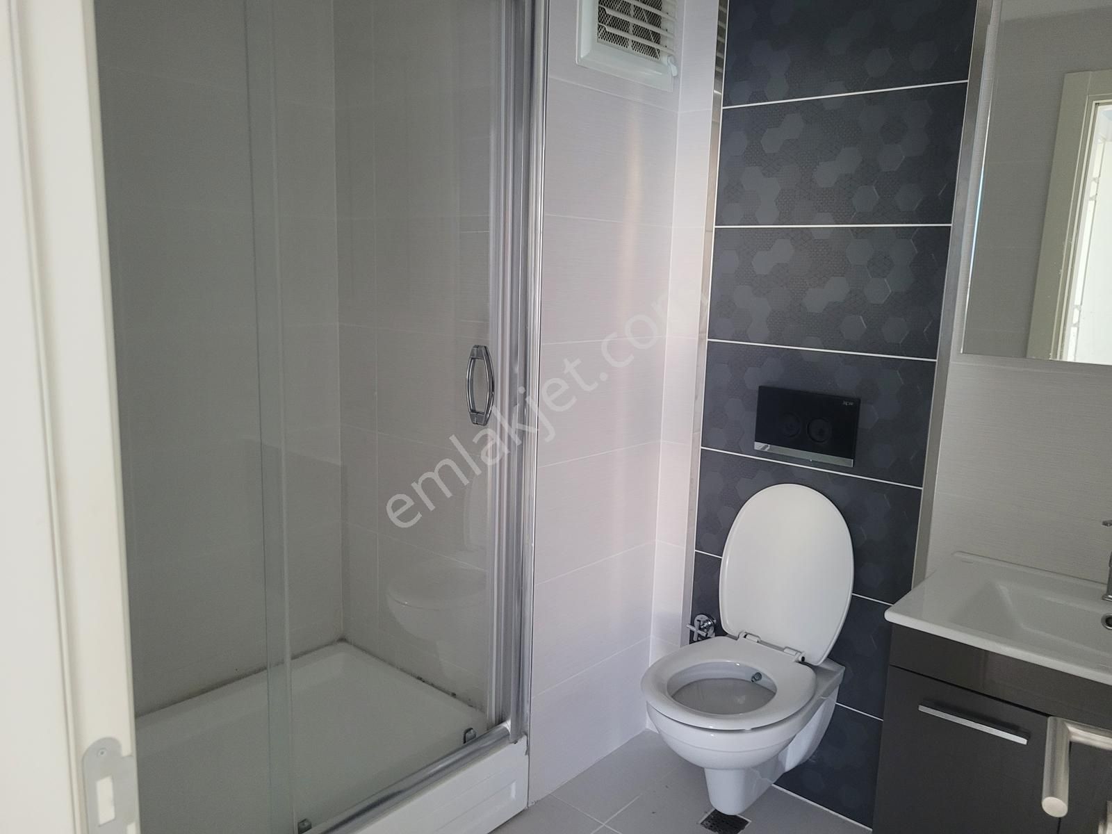 Almarin Park Sitesinde Peyzaj Manzaralı Ebeveyn Banyolu 3+1 - Görsel 32