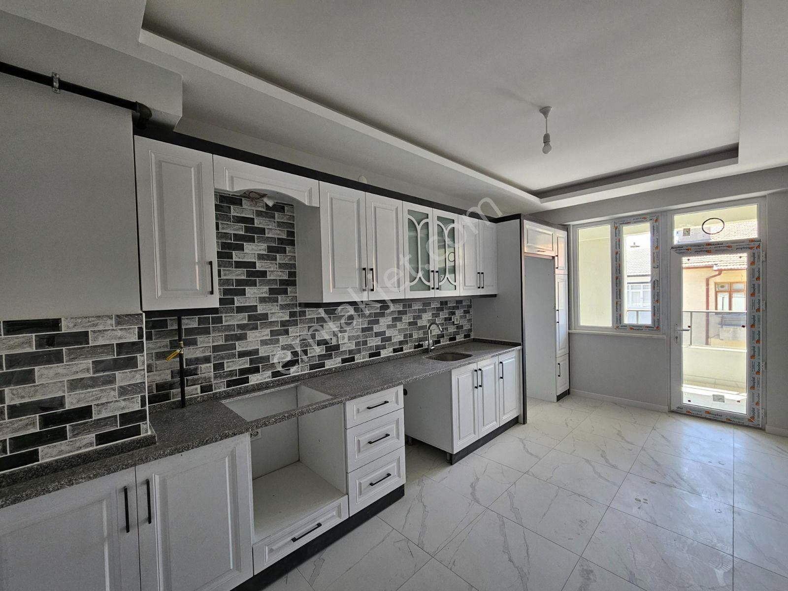 Sakarya Mahallesi Satılık Sıfır 3+1 Geniş Daire - Görsel 4