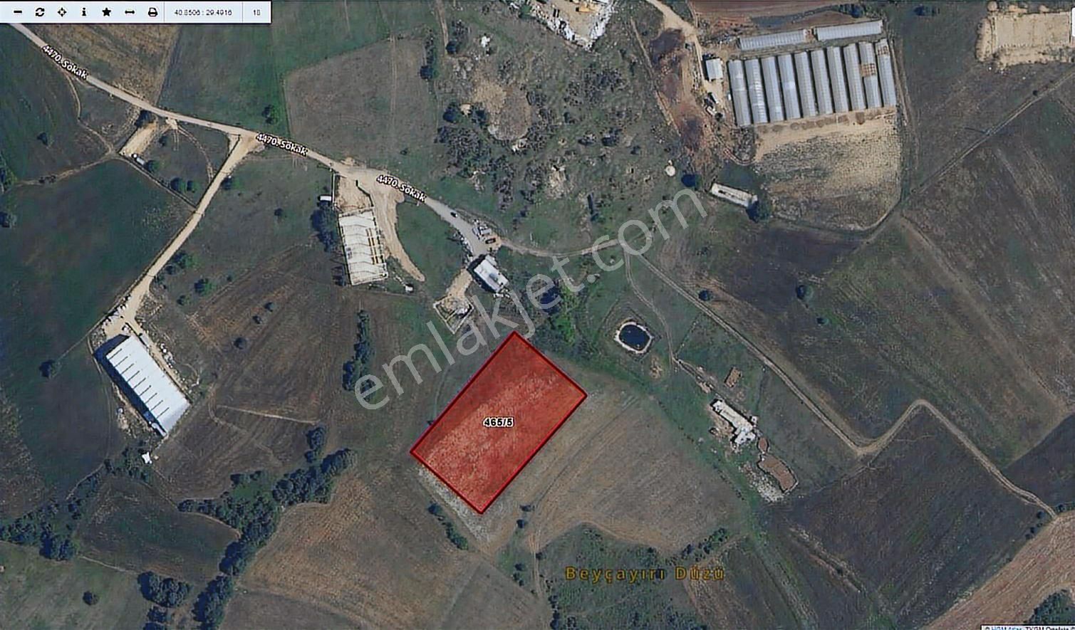 Konut İmarlı 750 M2 Arsa