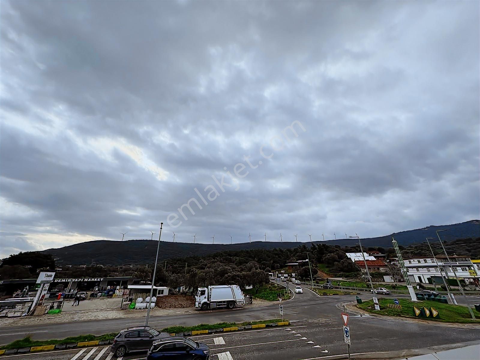 Yenifoça Gencelli De Denize 100 Metre 2+1 Daire - Görsel 2