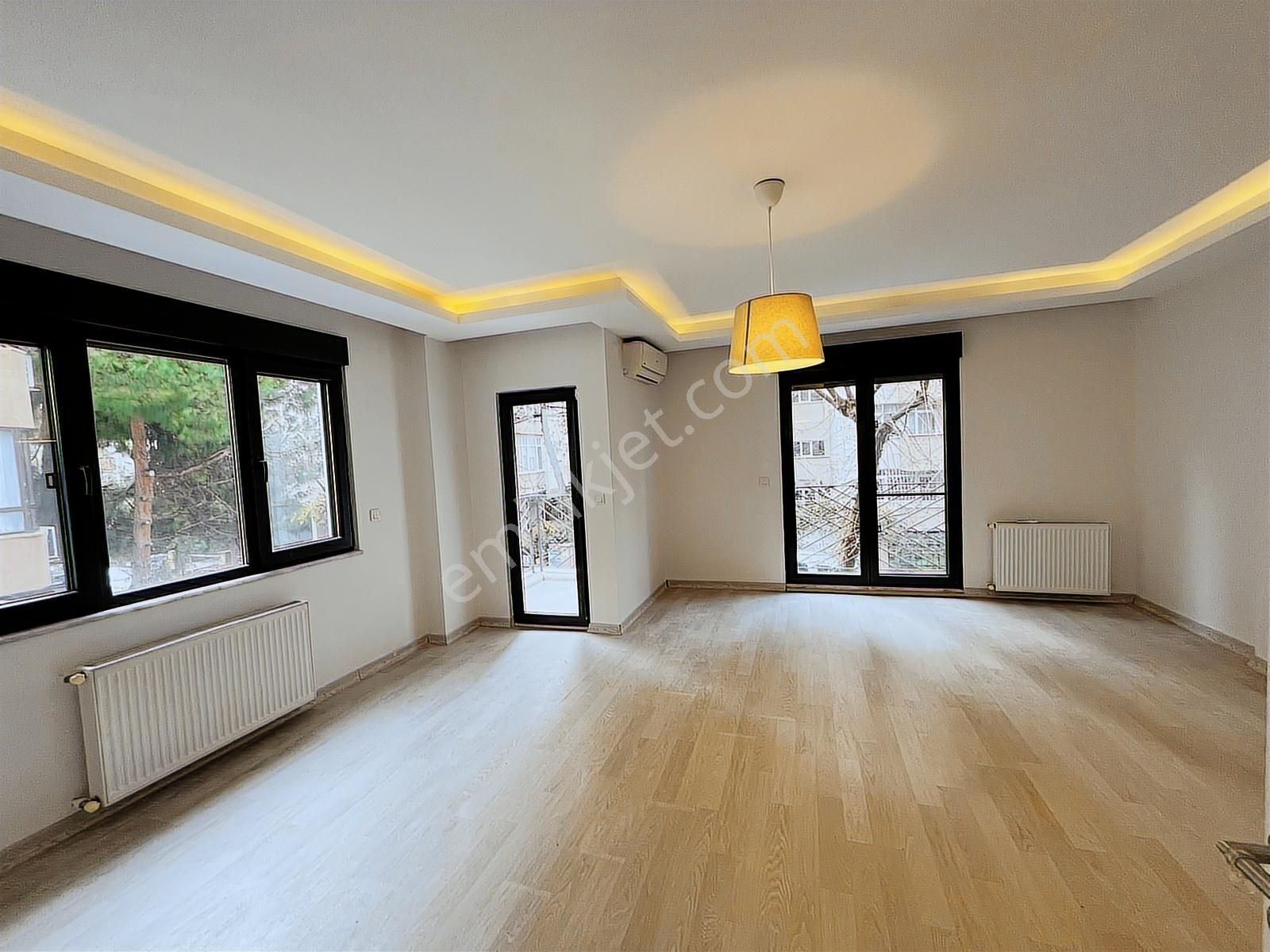 Utkudan Kozyatağında Minibüs Cad. Paralel Balkonlu Satılık 3+1 - Görsel 10