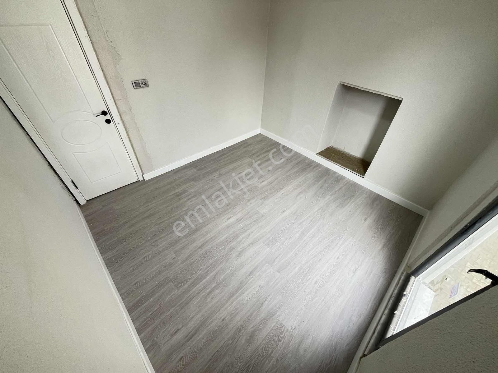 Gürsoy'dan Kızılkeçilide Müstakil Bahçeli Köy Evi - Görsel 28