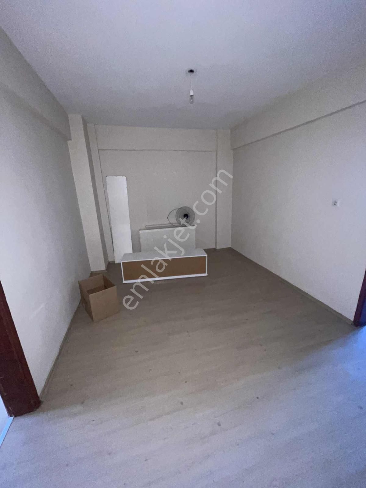 Koru Emlaktan Doğalgazlı, Çift Balkonlu,ara Kat Kiralık Daire - Görsel 35