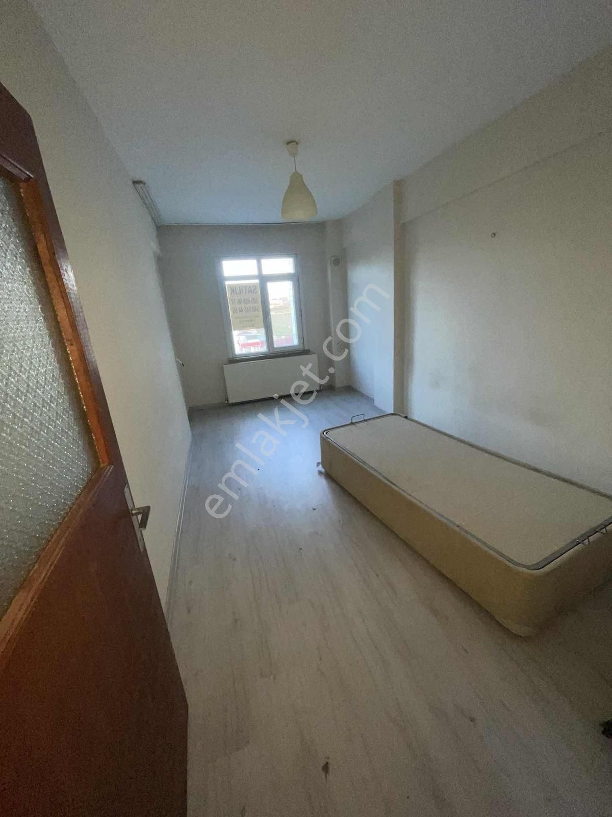 Koru Emlaktan Doğalgazlı, Çift Balkonlu,ara Kat Kiralık Daire - Görsel 26
