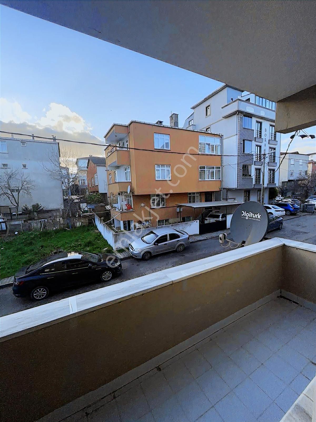 Koru Emlaktan Doğalgazlı, Çift Balkonlu,ara Kat Kiralık Daire - Görsel 20