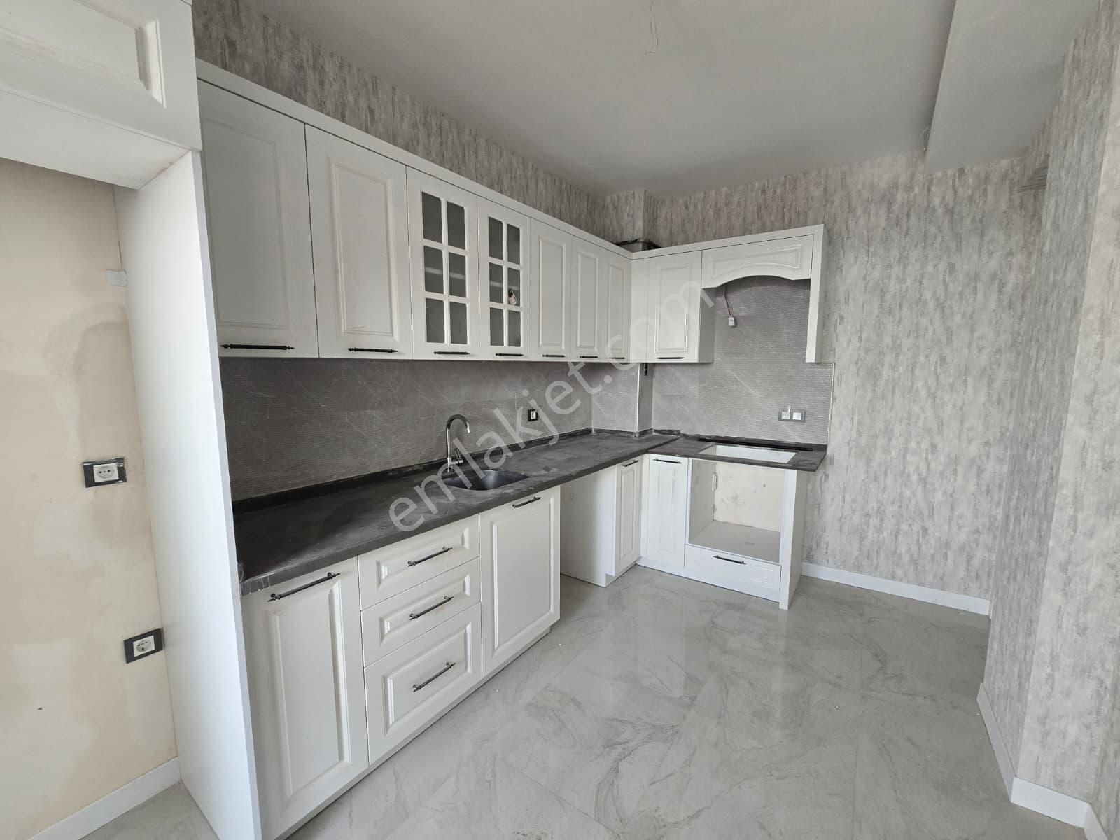 Selahaddin Eyyubi Mahallesinde İskanlı 3+1 Site İçi Daire - Görsel 3