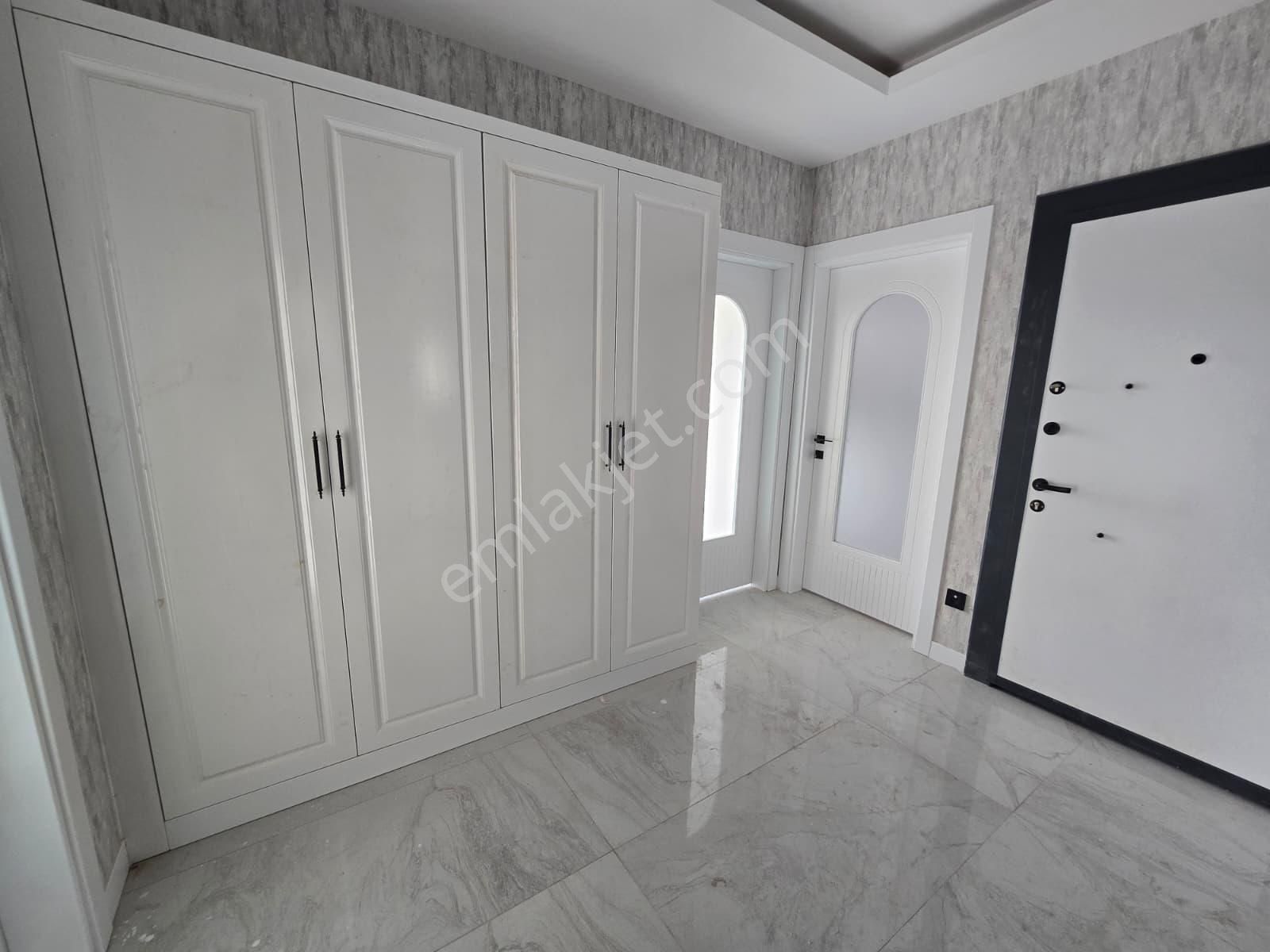 Selahaddin Eyyubi Mahallesinde İskanlı 3+1 Site İçi Daire - Görsel 24