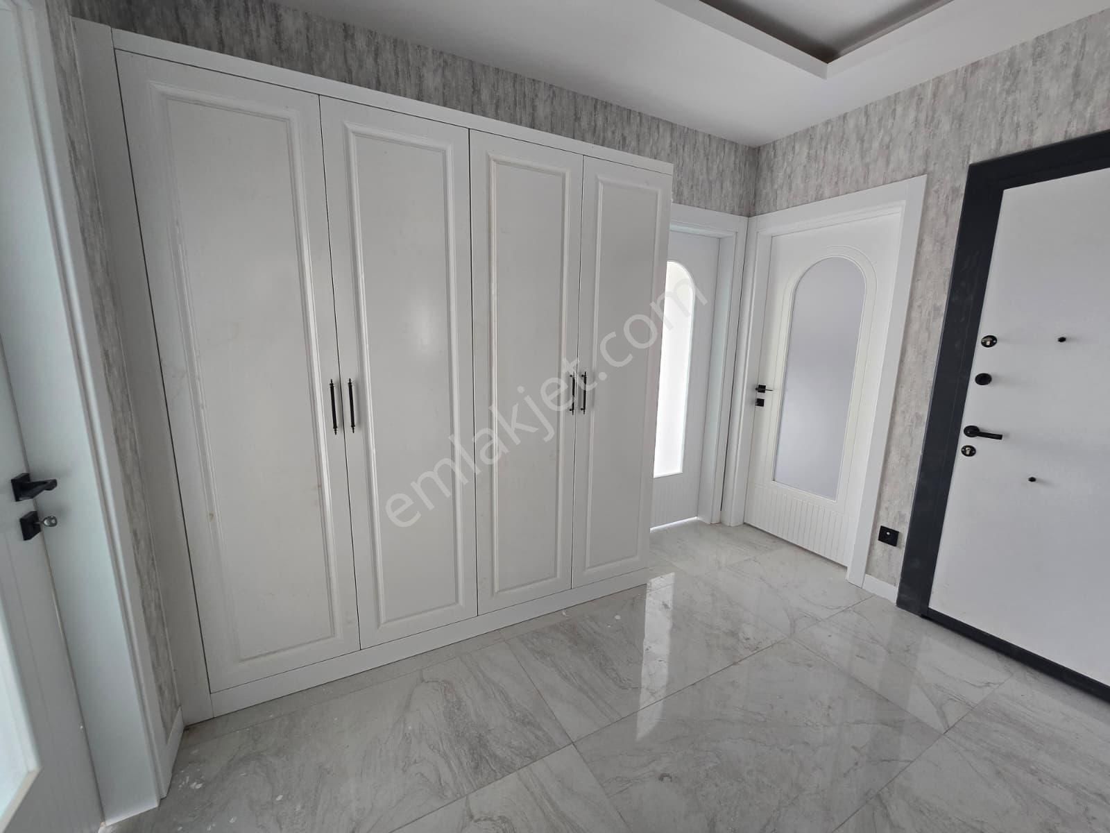 Selahaddin Eyyubi Mahallesinde İskanlı 3+1 Site İçi Daire - Görsel 20