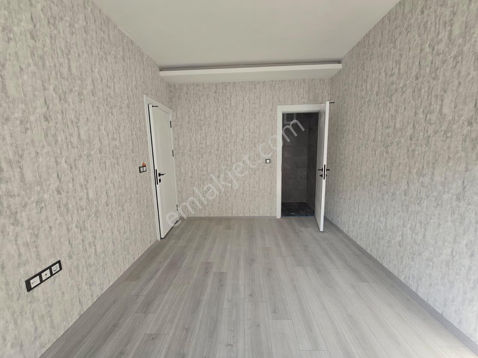 Selahaddin Eyyubi Mahallesinde İskanlı 3+1 Site İçi Daire - Görsel 19