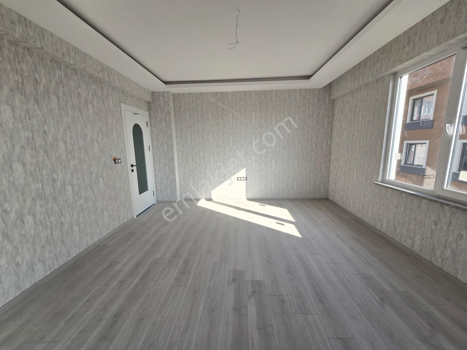 Selahaddin Eyyubi Mahallesinde İskanlı 3+1 Site İçi Daire - Görsel 14