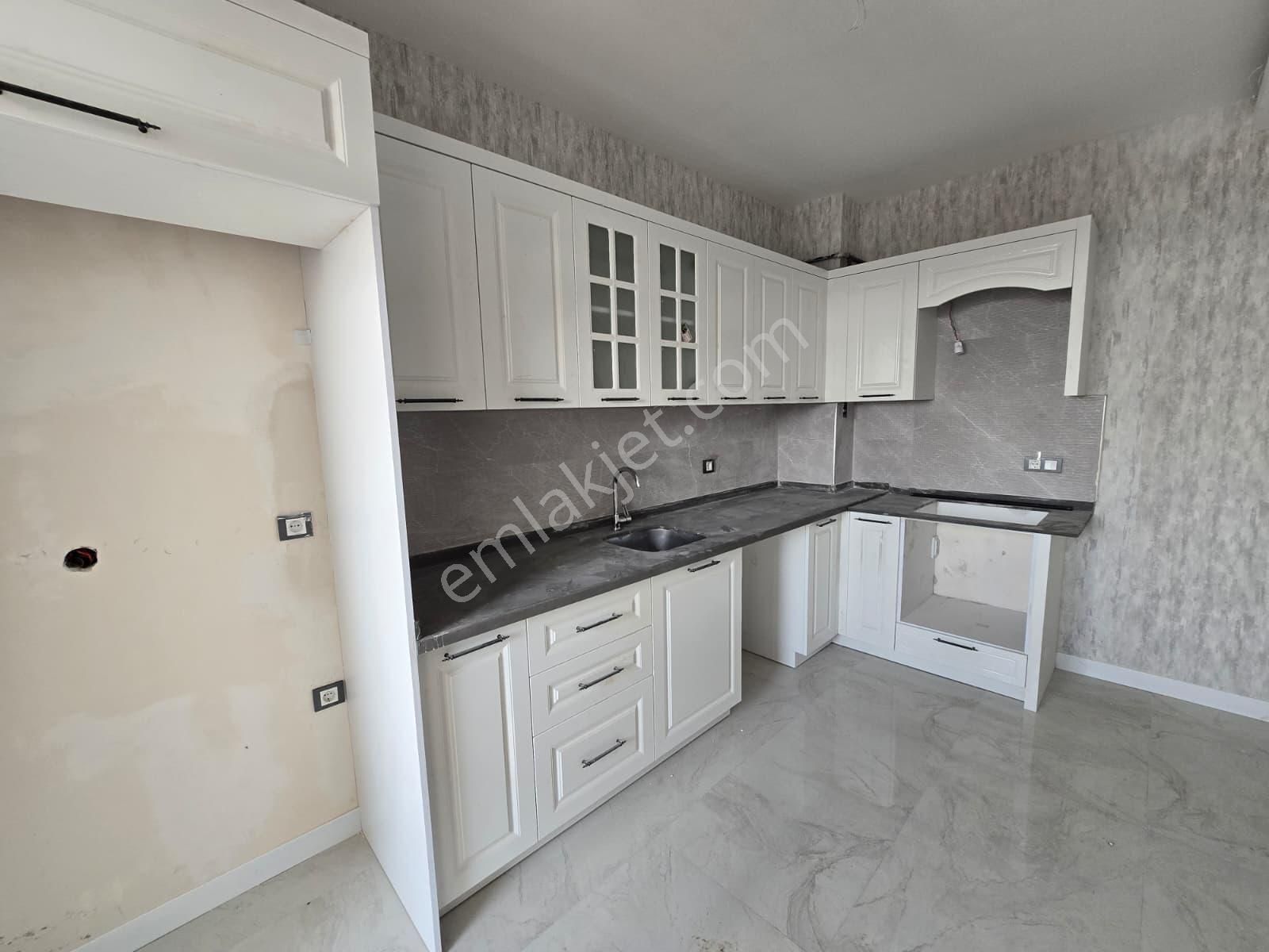 Selahaddin Eyyubi Mahallesinde İskanlı 3+1 Site İçi Daire