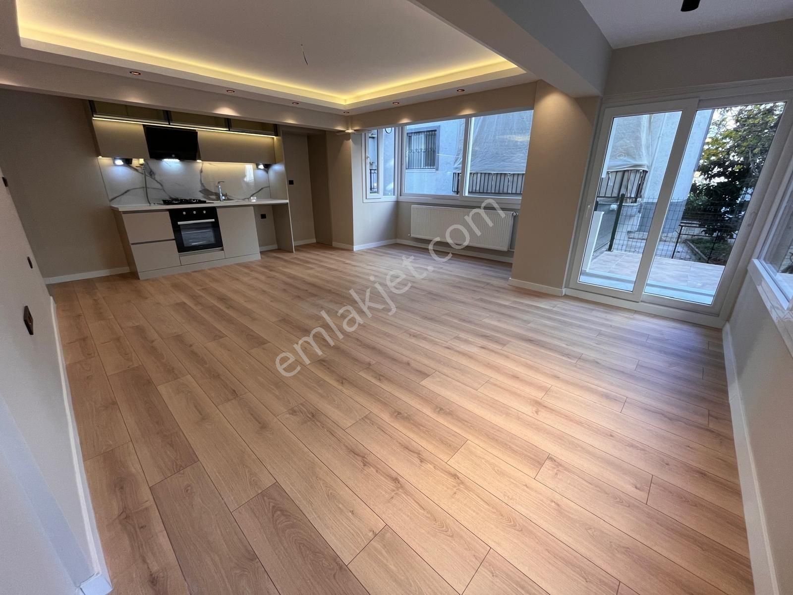 Basın Sitesinde 1.kat Teraslı Bahçeli Satılık - Görsel 3