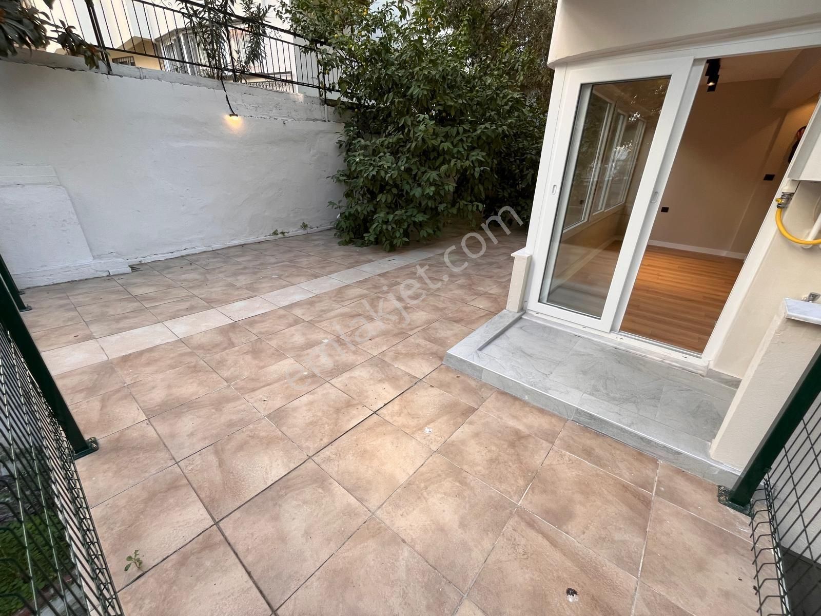 Basın Sitesinde 1.kat Teraslı Bahçeli Satılık - Görsel 25