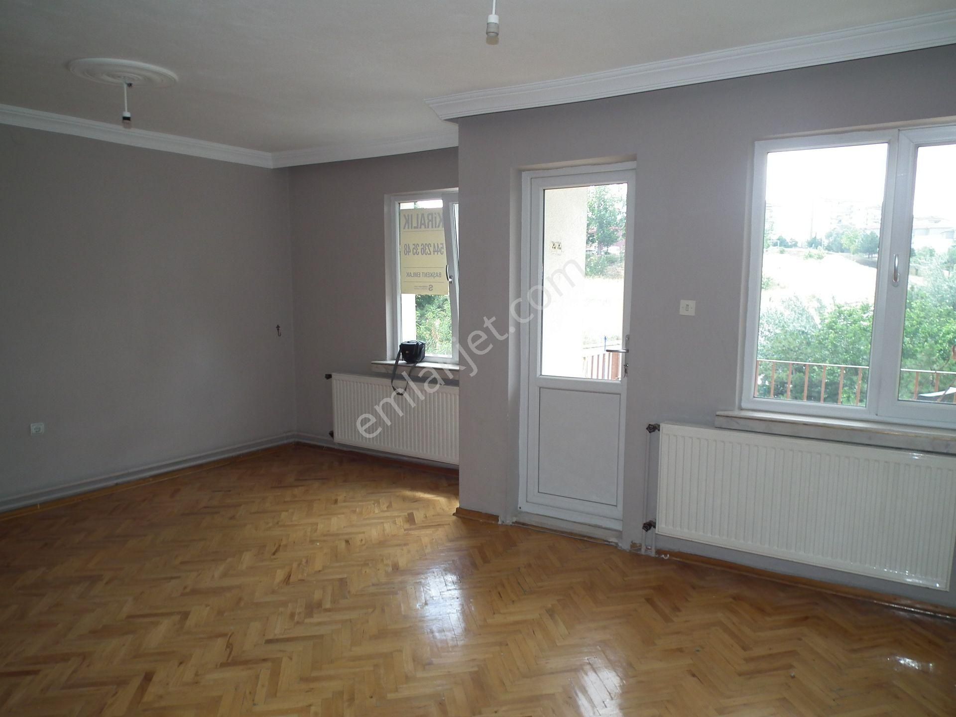 Kiralık 3+1 Daire- Metro Yanında- Güzel Lokasyonda - Görsel 19