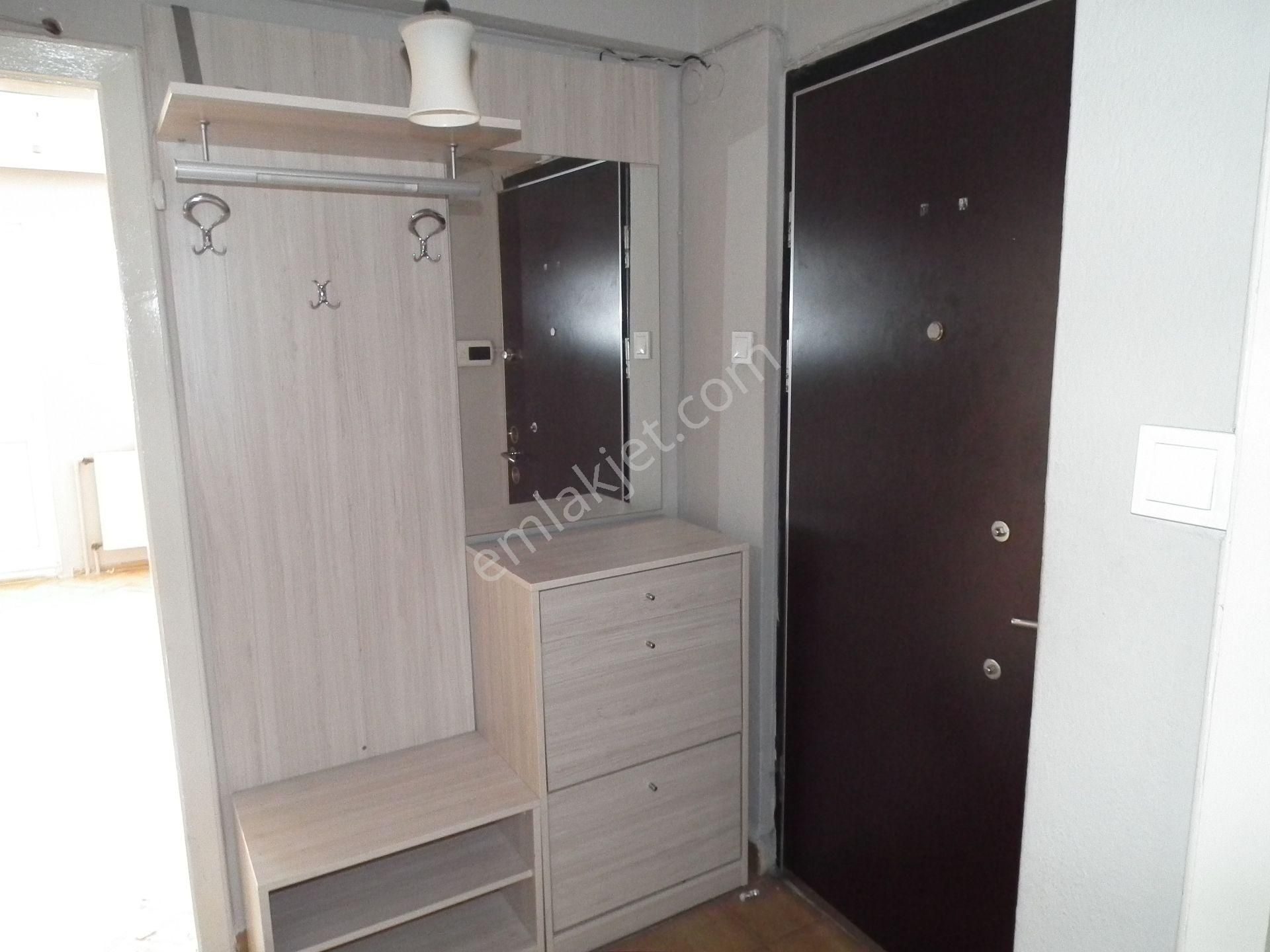 Kiralık 3+1 Daire- Metro Yanında- Güzel Lokasyonda - Görsel 29