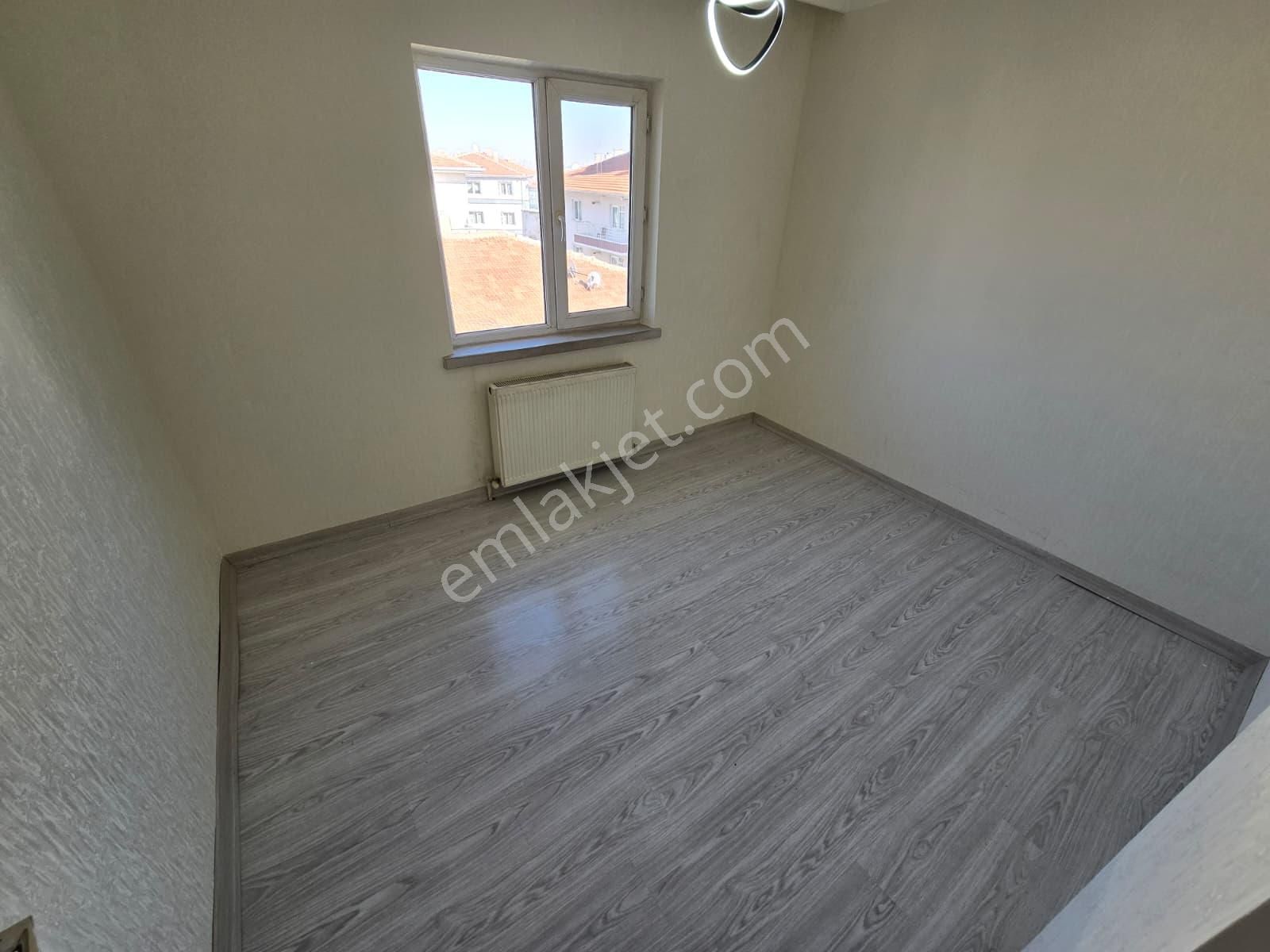 Sincan'da Vatan Cad. Üzeri 3+1 Full Yapılı Kilerli Mükemmel Konumda Satılık Daire - Görsel 19