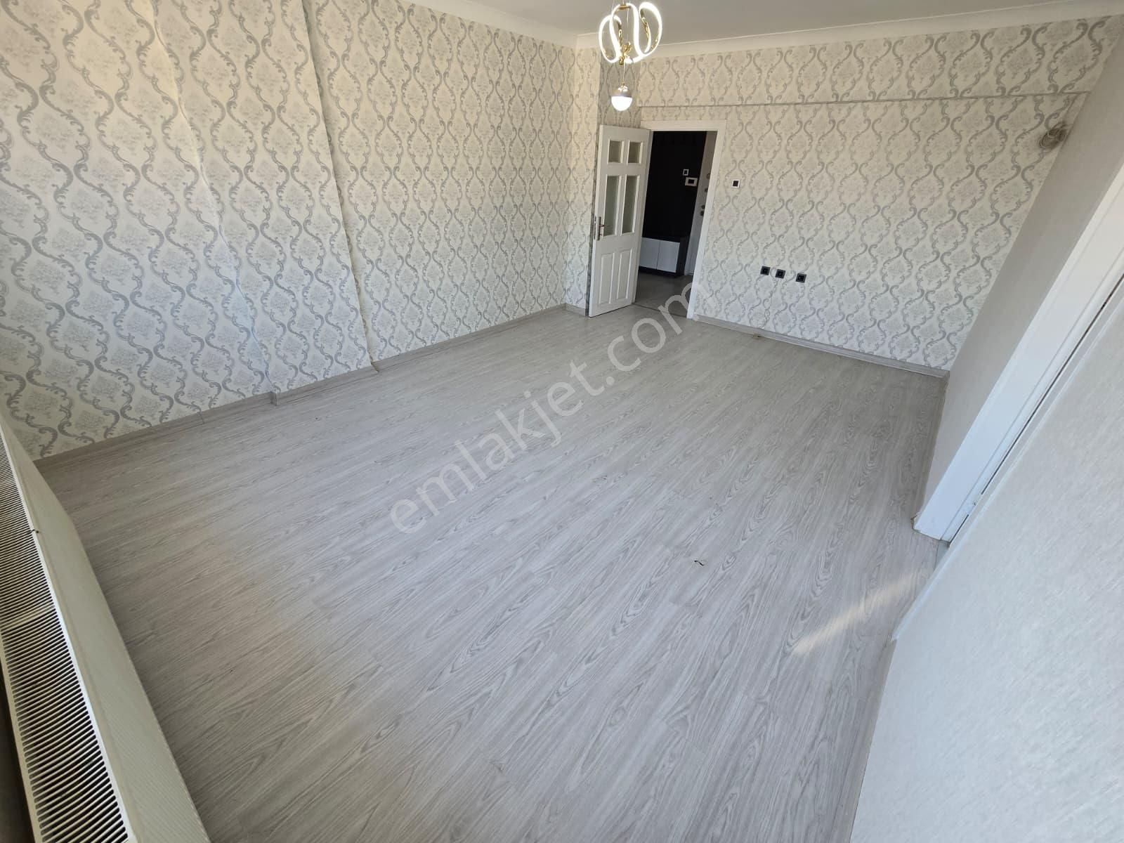 Sincan'da Vatan Cad. Üzeri 3+1 Full Yapılı Kilerli Mükemmel Konumda Satılık Daire - Görsel 7