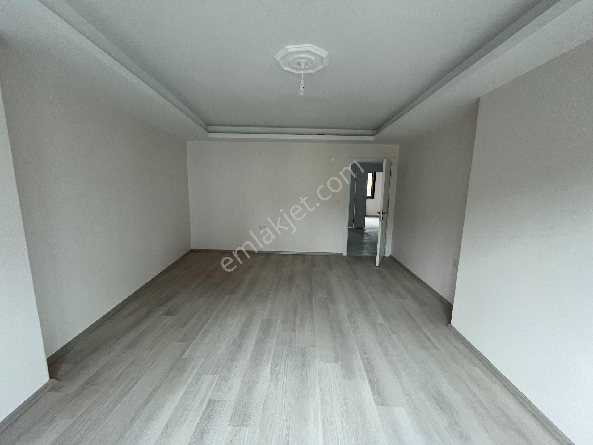 Samandıra'da Krediye Uygun 3.kat Asansörlü 3+1 Sıfır Lüks Daire - Görsel 6