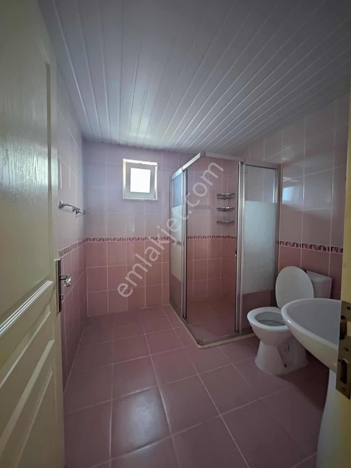 Ahatlı Mahallesinde 3+1 Eşyasız Kiralık Daire - Görsel 4