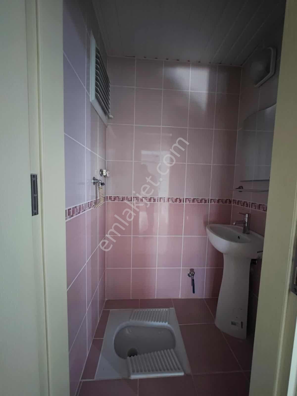 Ahatlı Mahallesinde 3+1 Eşyasız Kiralık Daire - Görsel 5