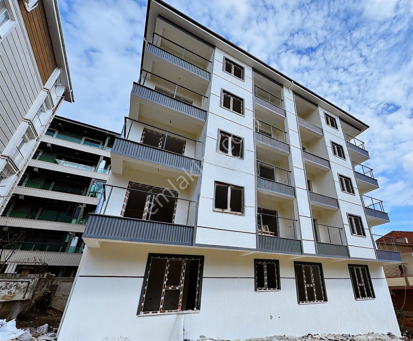 Redstone'den Tekirdağ'ın Gelişen Bölgesinde Satılık 1+1 Daire