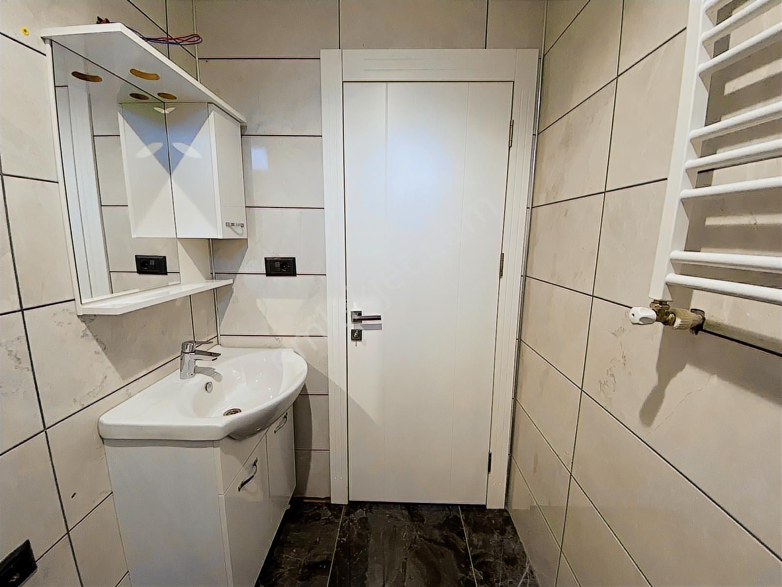 Erenköy Değerbilir Sokakta 5 Yaşında Binada Ferah, Aydınlık - Görsel 3