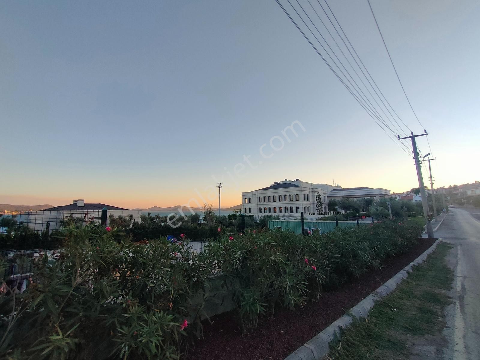 Onvest'ten / Cunda Adasında Müstakil Havuzlu Villa Denize 150m - Görsel 24