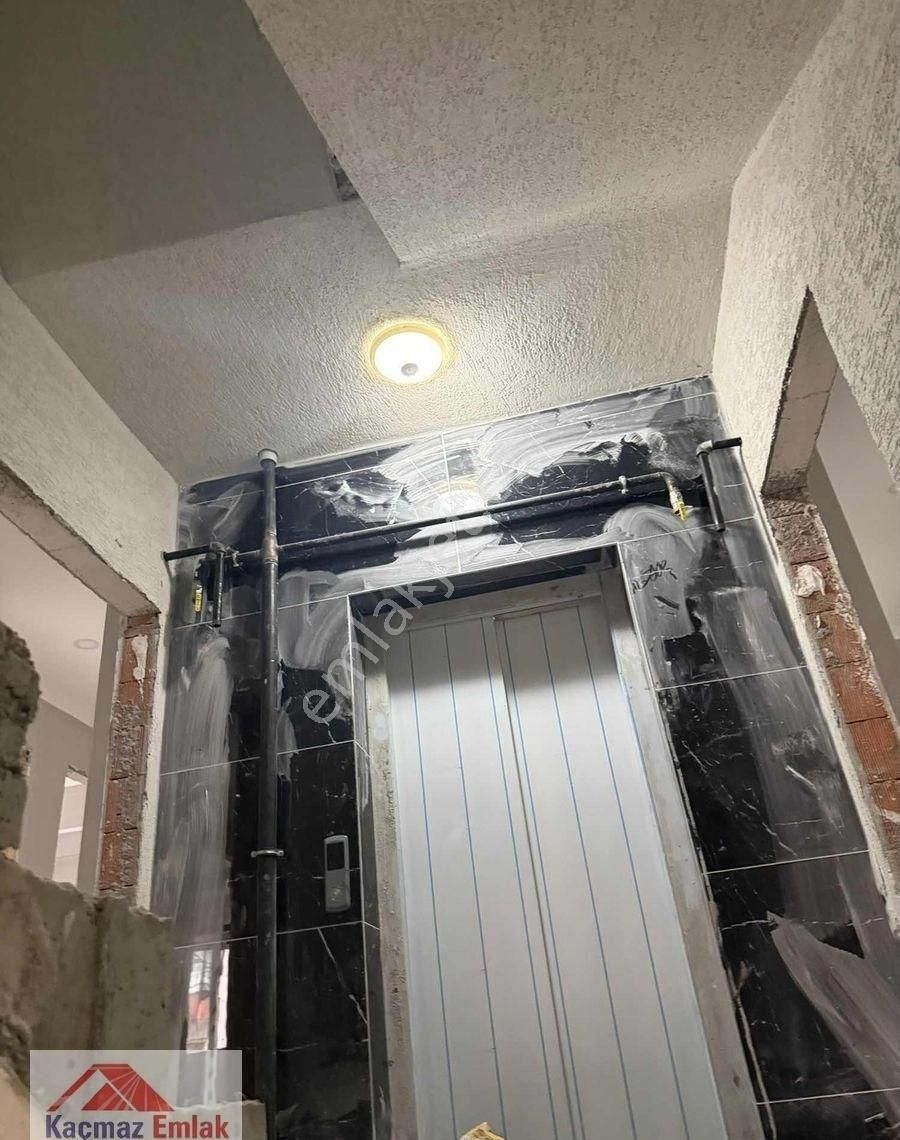 Cevizli'de Minibüs Yolu Üzeri 1 Aya Teslim 3+1 Sıfır Daire - Görsel 4