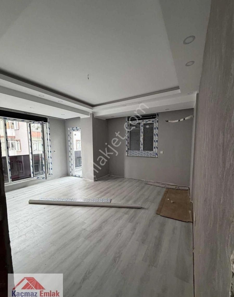 Cevizli'de Minibüs Yolu Üzeri 1 Aya Teslim 3+1 Sıfır Daire - Görsel 5